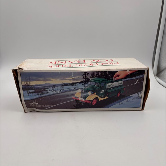 1935 HESS Gasoline Tanker Truck Toy Bank Vintage Diecast Replica - Picture 8 of 12